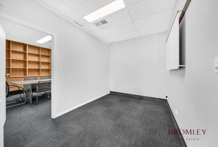 2/42 Finsbury Street Newmarket QLD 4051 - Image 8