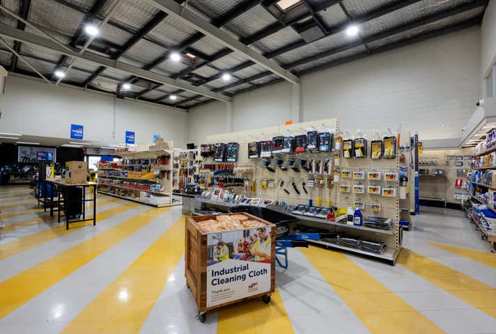 241-243 Ingham Road Garbutt QLD 4814 - Image 9