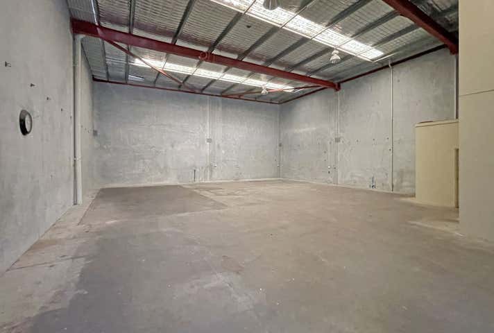 Unit 2, 6 Dillington Pass Landsdale WA 6065 - Image 6