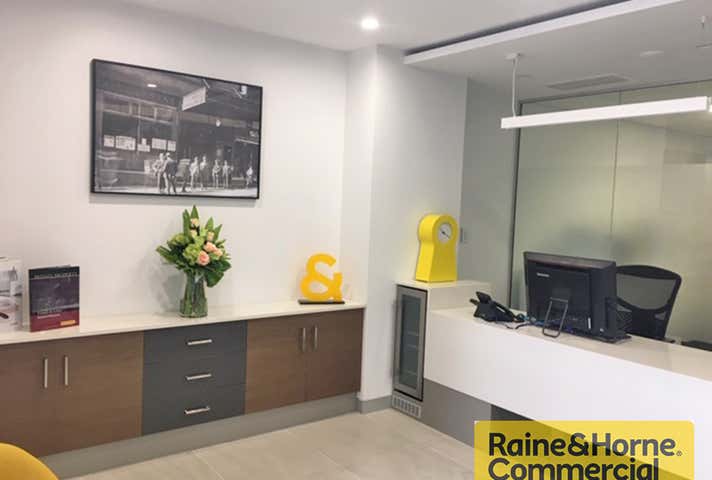 1/153 Racecourse Road Ascot QLD 4007 - Image 4