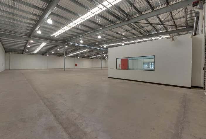 40 Mulgul Road Malaga WA 6090 - Image 8