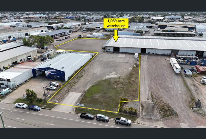 1/14 Keane Street Currajong QLD 4812 - Image 2