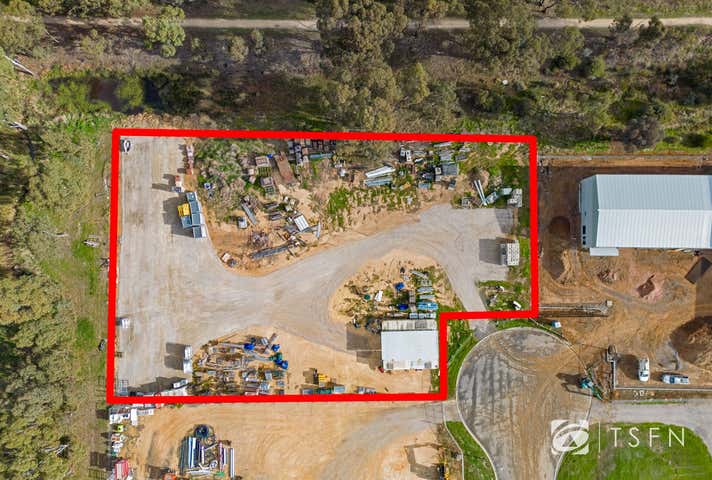 18  Trantara Court East Bendigo VIC 3550 - Image 9