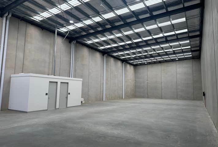 5 & 7 Furlong Street Cranbourne West VIC 3977 - Image 4