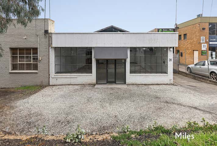 31 Brougham Street Eltham VIC 3095 - Image 9