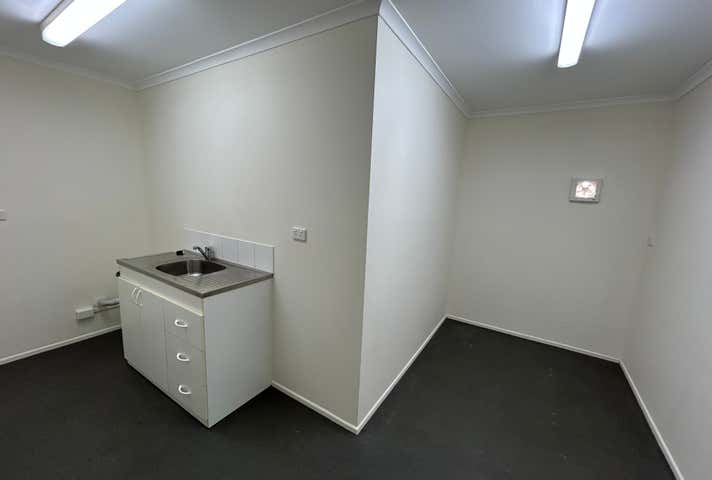 8/59 Torquay Road Pialba QLD 4655 - Image 5