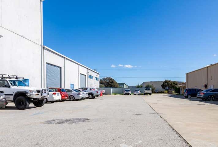 32 & 34 Denninup Way Malaga WA 6090 - Image 20