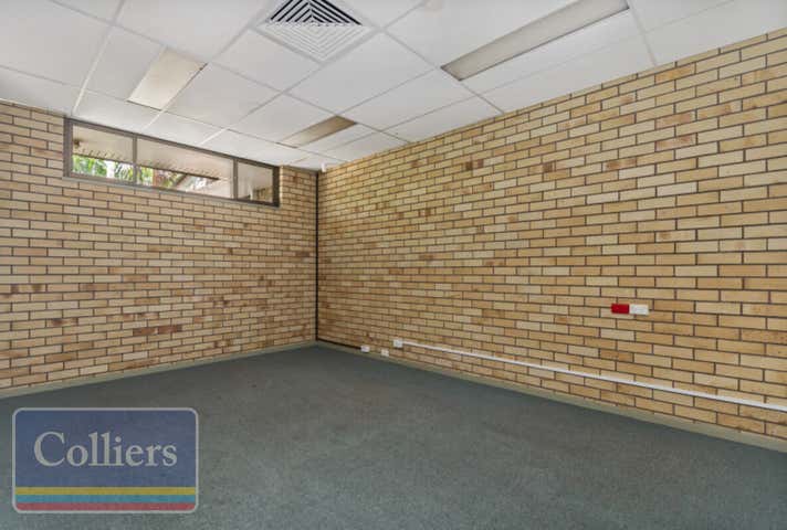 5/42 Ross River Road Mundingburra QLD 4812 - Image 6