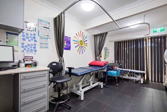 25 Cook Parade Lemon Tree Passage NSW 2319 - Image 4