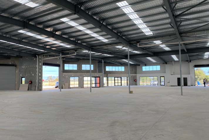 32 Supreme Loop Gnangara WA 6077 - Image 16