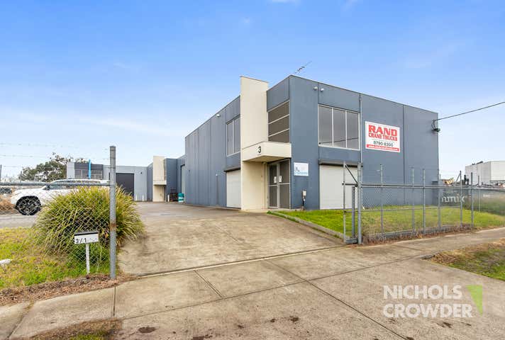 2/3 Duiker Court Langwarrin VIC 3910 - Image 3