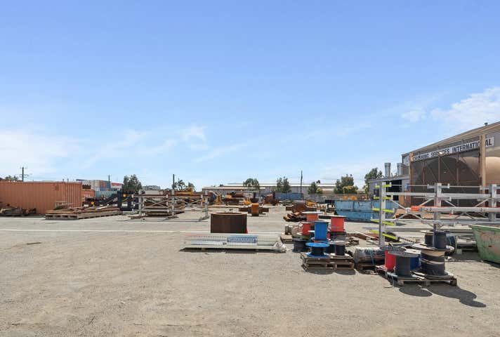 2 Thorpe Way Kwinana Beach WA 6167 - Image 8