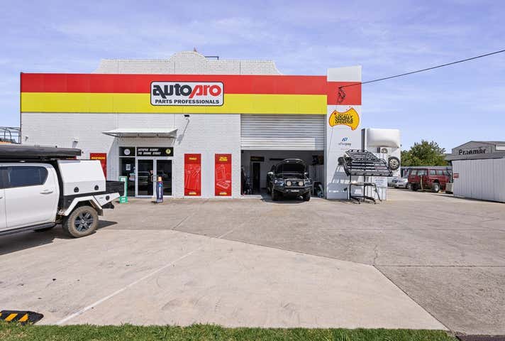 719 Drome Street East Albury NSW 2640 - Image 7