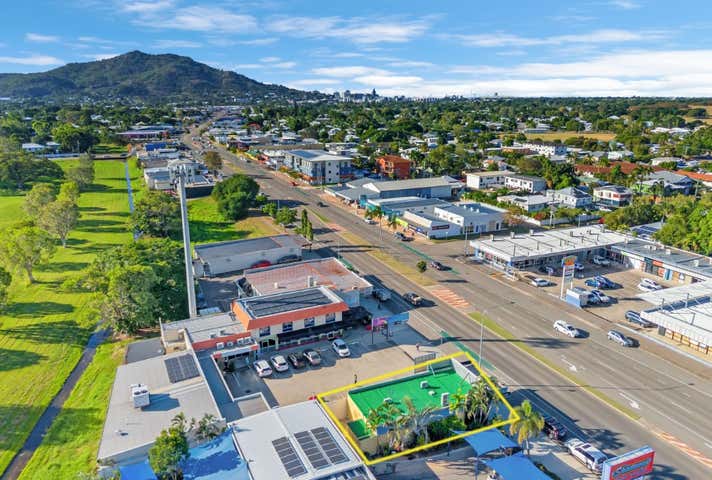 1/259-261 Charters Towers Road Mysterton QLD 4812 - Image 2