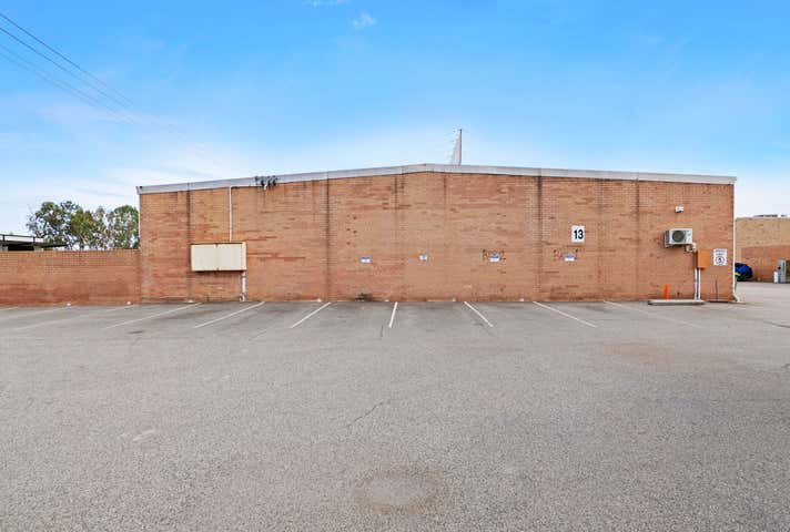 13 Malcolm Road Maddington WA 6109 - Image 10