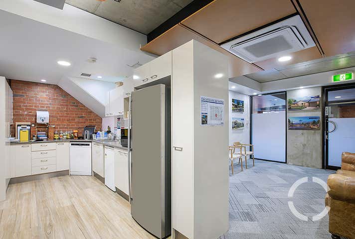 66 Raff Street Spring Hill QLD 4000 - Image 2