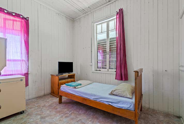 7 Ellenborough Street Woodend QLD 4305 - Image 11