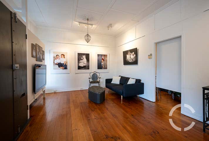 137 Cavendish Road Coorparoo QLD 4151 - Image 4