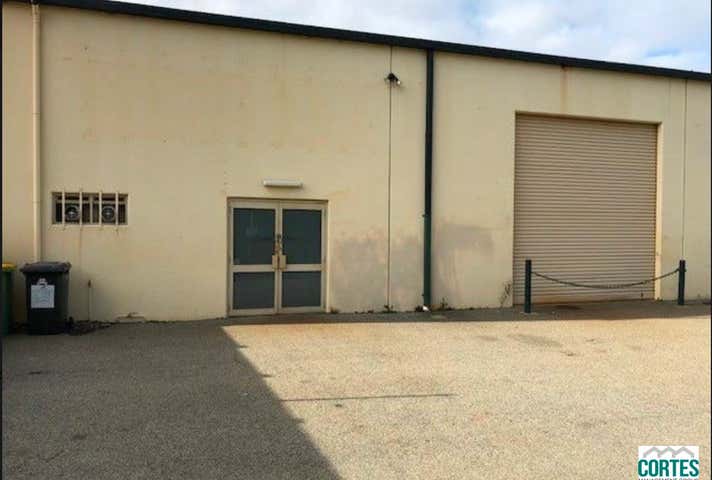 4/25 Gillam Dr Kelmscott WA 6111 - Image 3