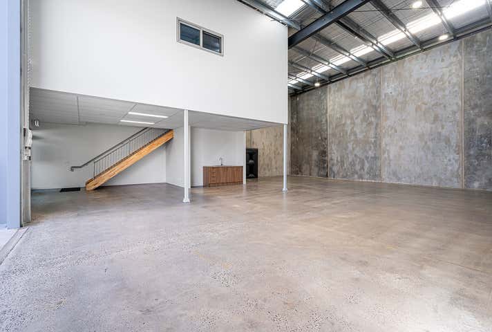 18/41-45 Kurrle Road Sunbury VIC 3429 - Image 2