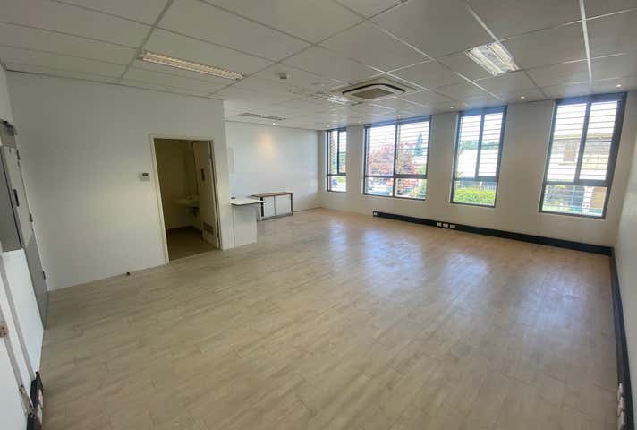 27/210 Queen Victoria Street North Fremantle WA 6159 - Image 4