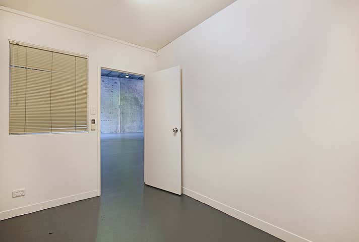 47 Catalano Circuit Canning Vale WA 6155 - Image 14