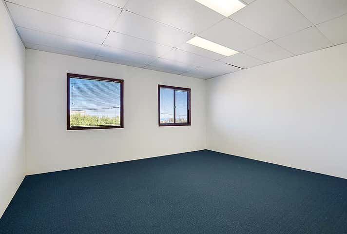 Unit 1, 13 Emplacement Crescent Hamilton Hill WA 6163 - Image 7