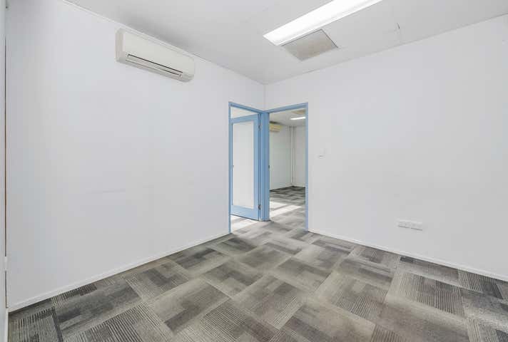 16 Ingham Road West End QLD 4810 - Image 7