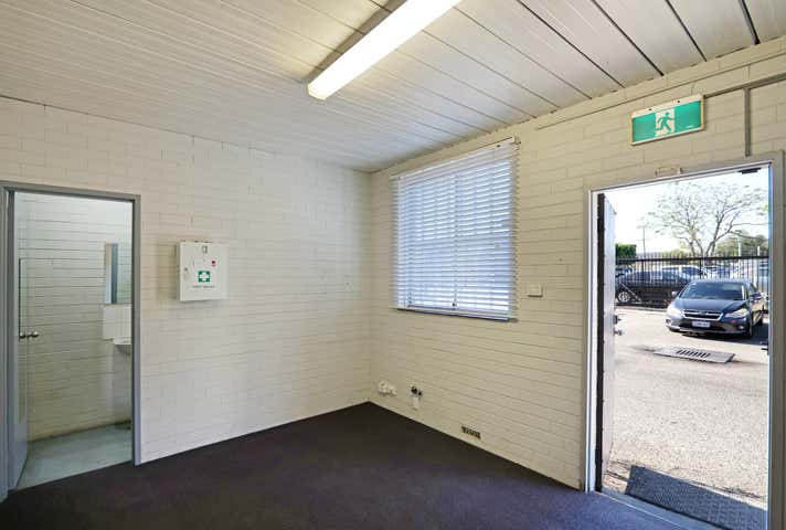 2/6 Raymond Avenue Bayswater WA 6053 - Image 16