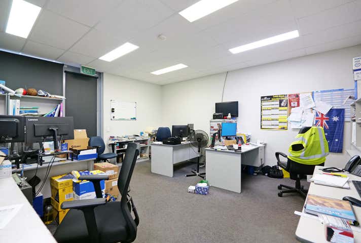 Unit 1/15 Baile Road Canning Vale WA 6155 - Image 12