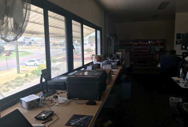 2/30 Buckingham Dr Wangara WA 6065 - Image 5