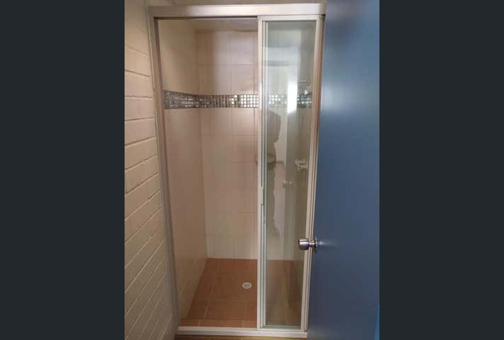 9B Weatherburn Way Kardinya WA 6163 - Image 6