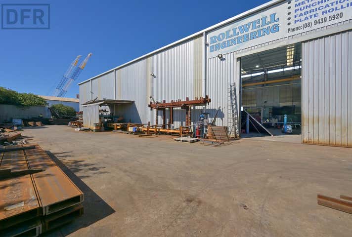 4 Rollings Crescent Kwinana Beach WA 6167 - Image 11