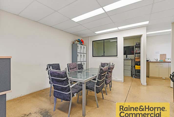1 & 2, 33-35 Robson Street Clontarf QLD 4019 - Image 8