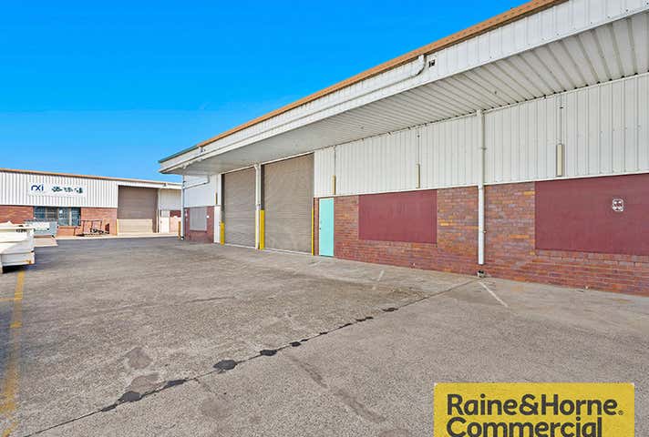 8/7 Lathe Street Virginia QLD 4014 - Image 1