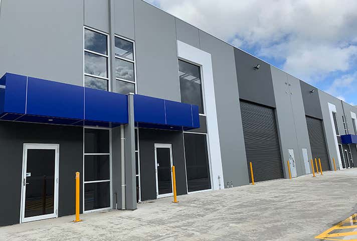 3/17 Furlong Street Cranbourne West VIC 3977 - Image 1