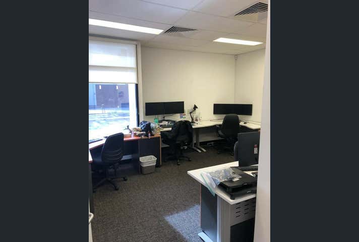 2/21 Catherine Bentley WA 6102 - Image 2