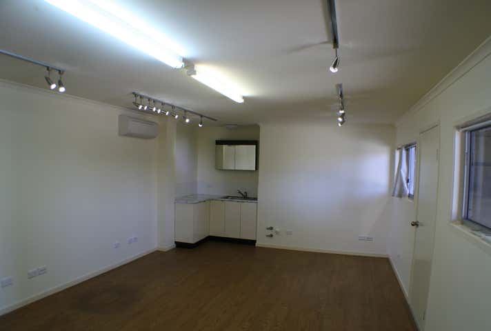 163 McCoombe Street Bungalow QLD 4870 - Image 12