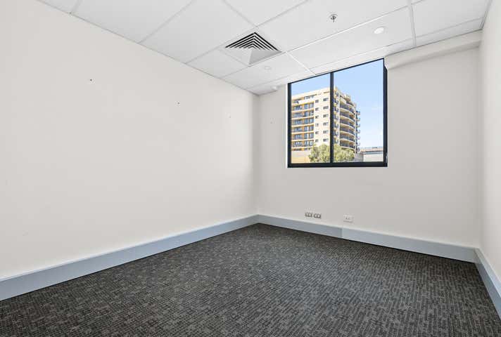 711/1C Burdett Street Hornsby NSW 2077 - Image 3