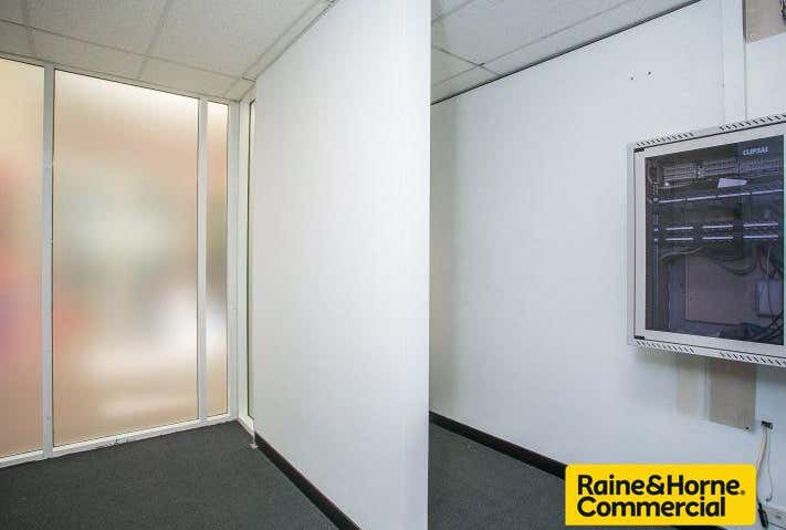 Unit 4 / 1892 Beach Road Malaga WA 6090 - Image 14