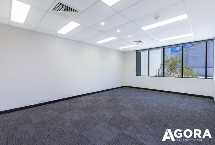 Unit 1 &2 / 53 Bushland Ridge Bibra Lake WA 6163 - Image 8