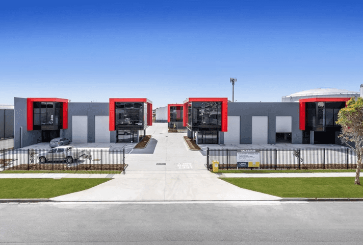 1/300 Lavarack Pinkenba QLD 4008 - Image 1