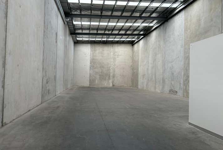 4/17 Infinity Drive Truganina VIC 3029 - Image 2