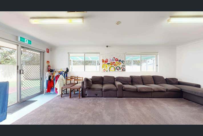 24 Moira Ave Forrestfield WA 6058 - Image 15
