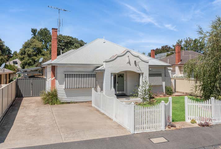 33 Creek Street South Bendigo VIC 3550 - Image 1