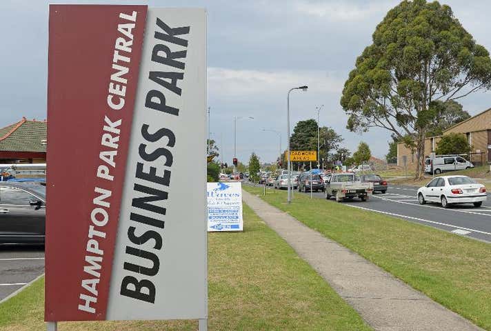 104 Robjant Street Hampton Park VIC 3976 - Image 11