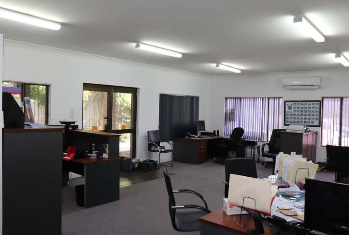 2/10 Doyle Avenue Unanderra NSW 2526 - Image 4