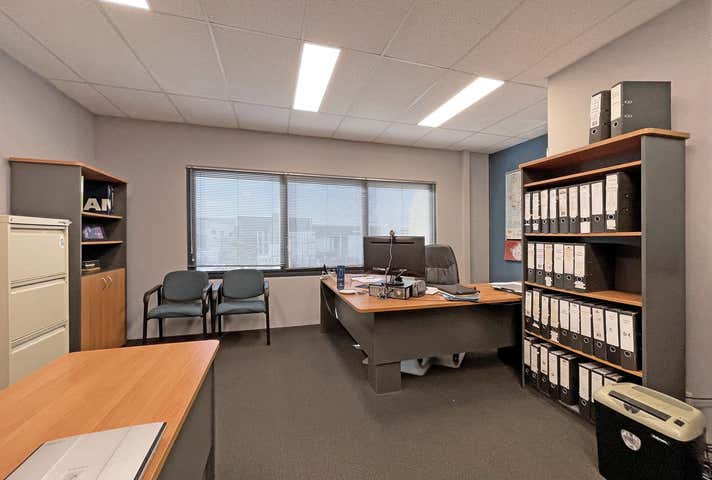 Unit 2, 27 Christable Way Landsdale WA 6065 - Image 9