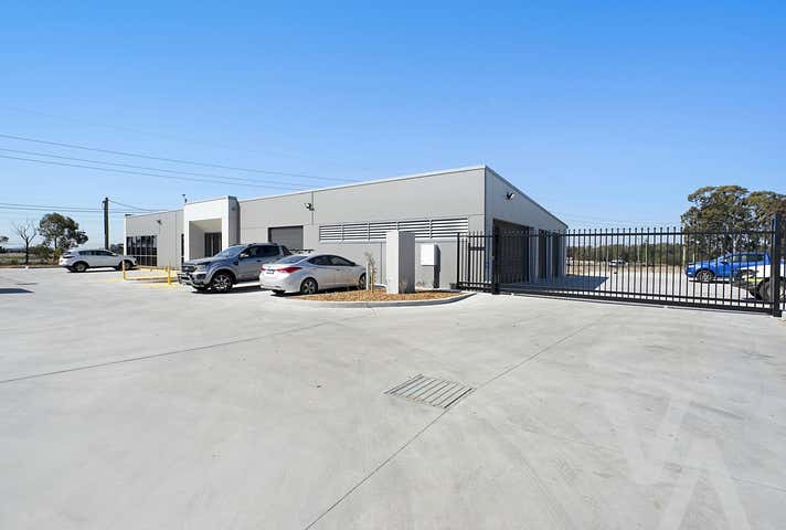 B2/7 Poynton Place Thornton NSW 2322 - Image 4