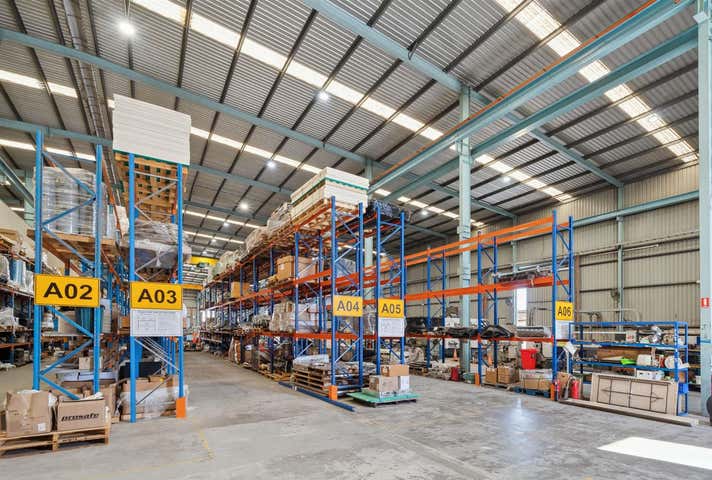 147 Barrington St Bibra Lake WA 6163 - Image 6